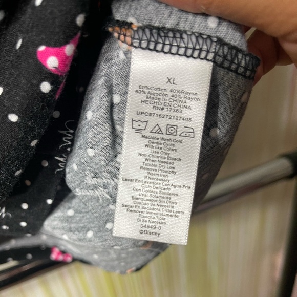 Disney Lux collection PJ top - Picture 8 of 8